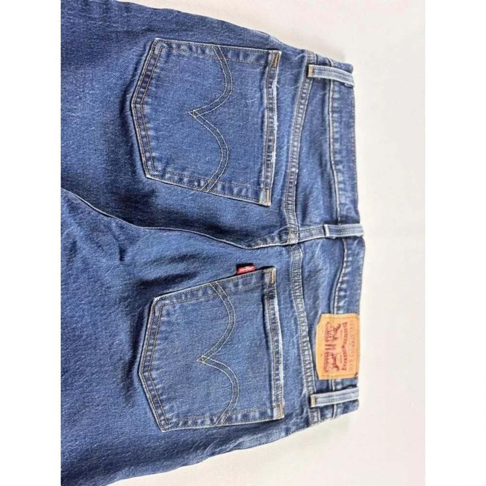 Levis 501 Original Fit Jeans Mens Medium Wash Blue Straight Leg Button Fly 28x30